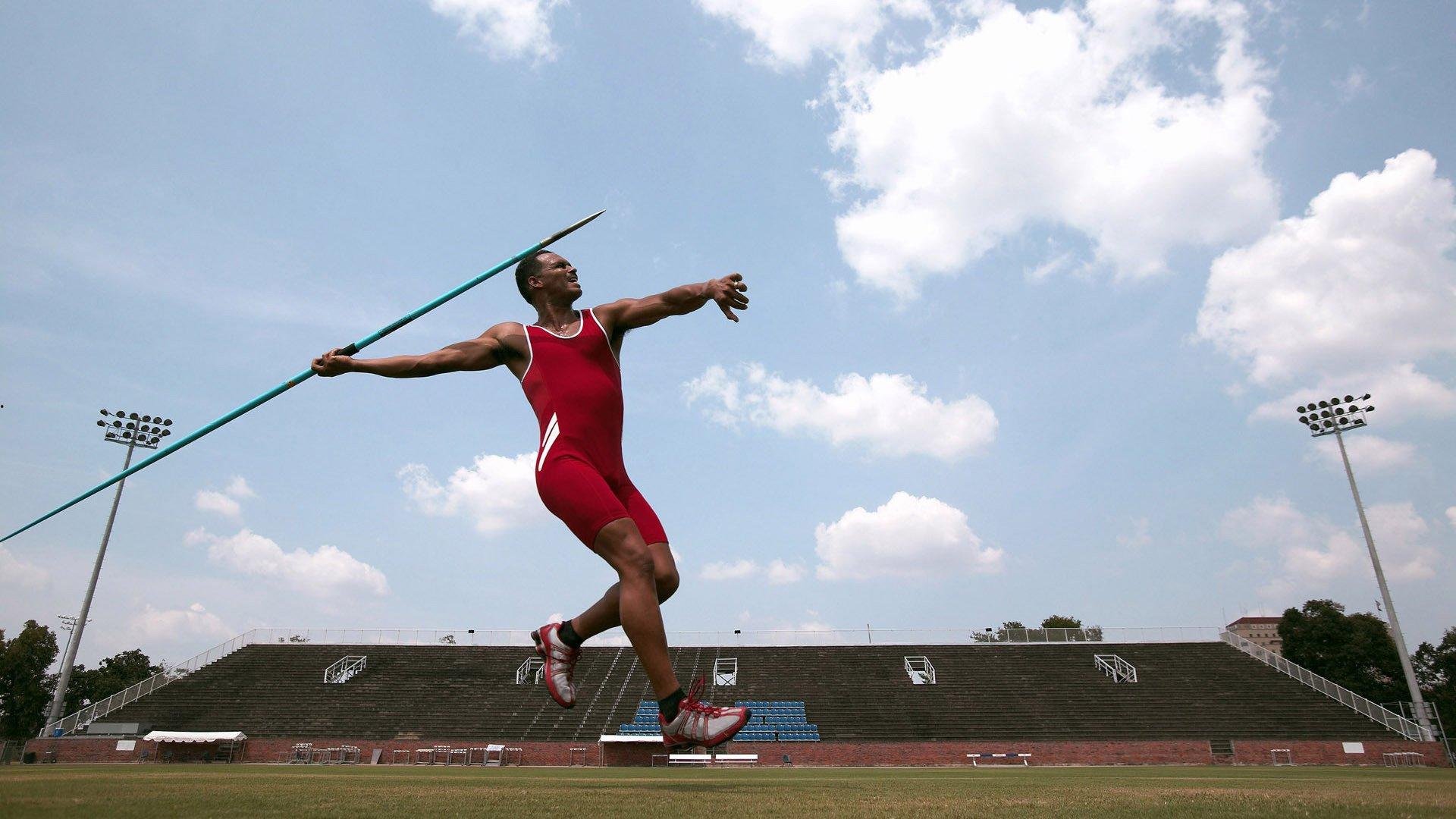 闪电突破！田径新星打破尘封十年世界纪录，创造历史瞬间