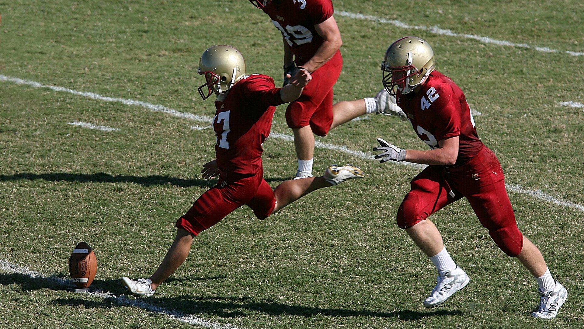 德甲联赛激战正酣，拜仁慕尼黑紧追榜首多特蒙德