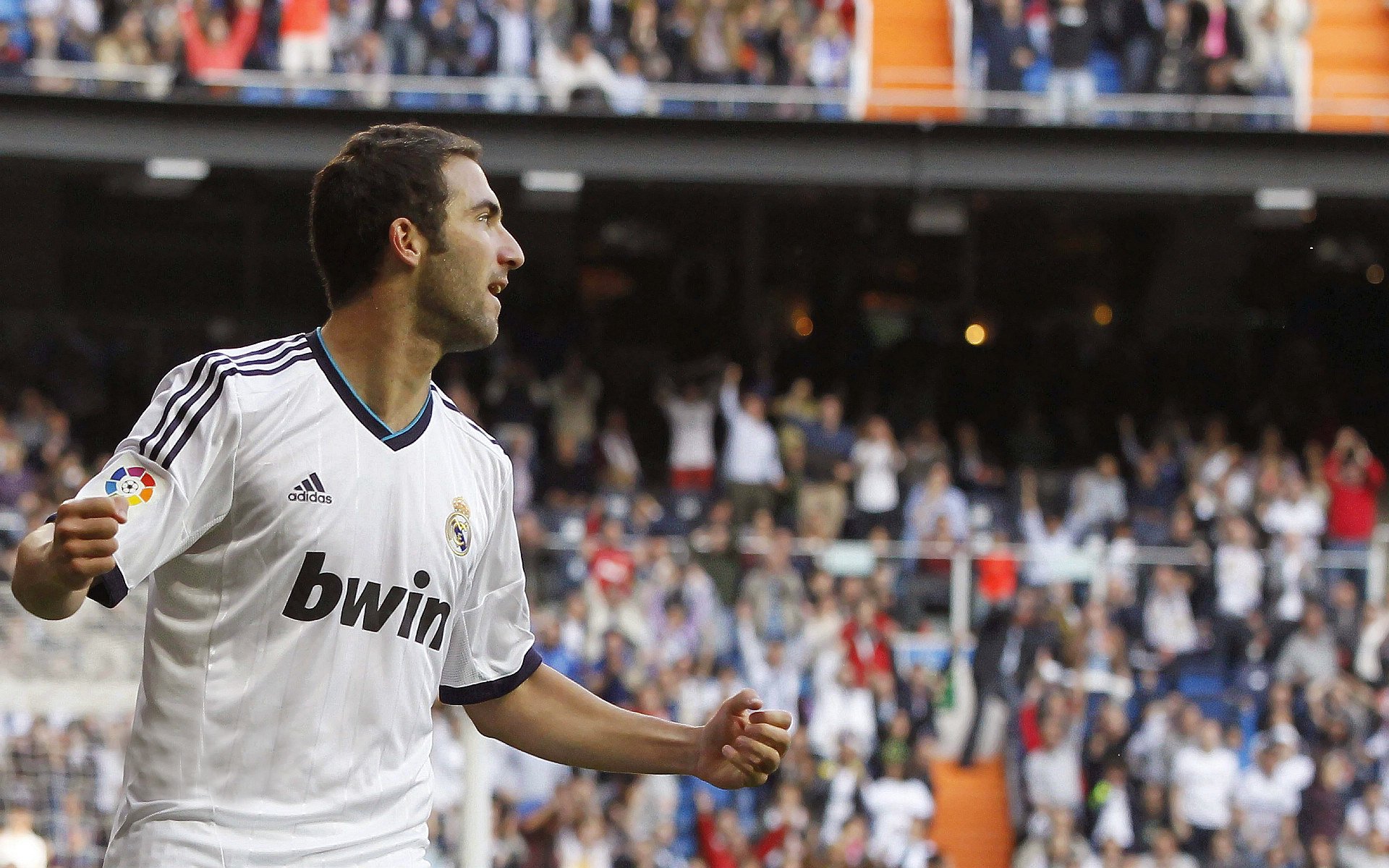 NBA全明星赛星光璀璨 新生代球员闪耀赛场